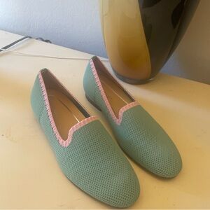 Vionic Green and Pink Slip-On Flats size 7